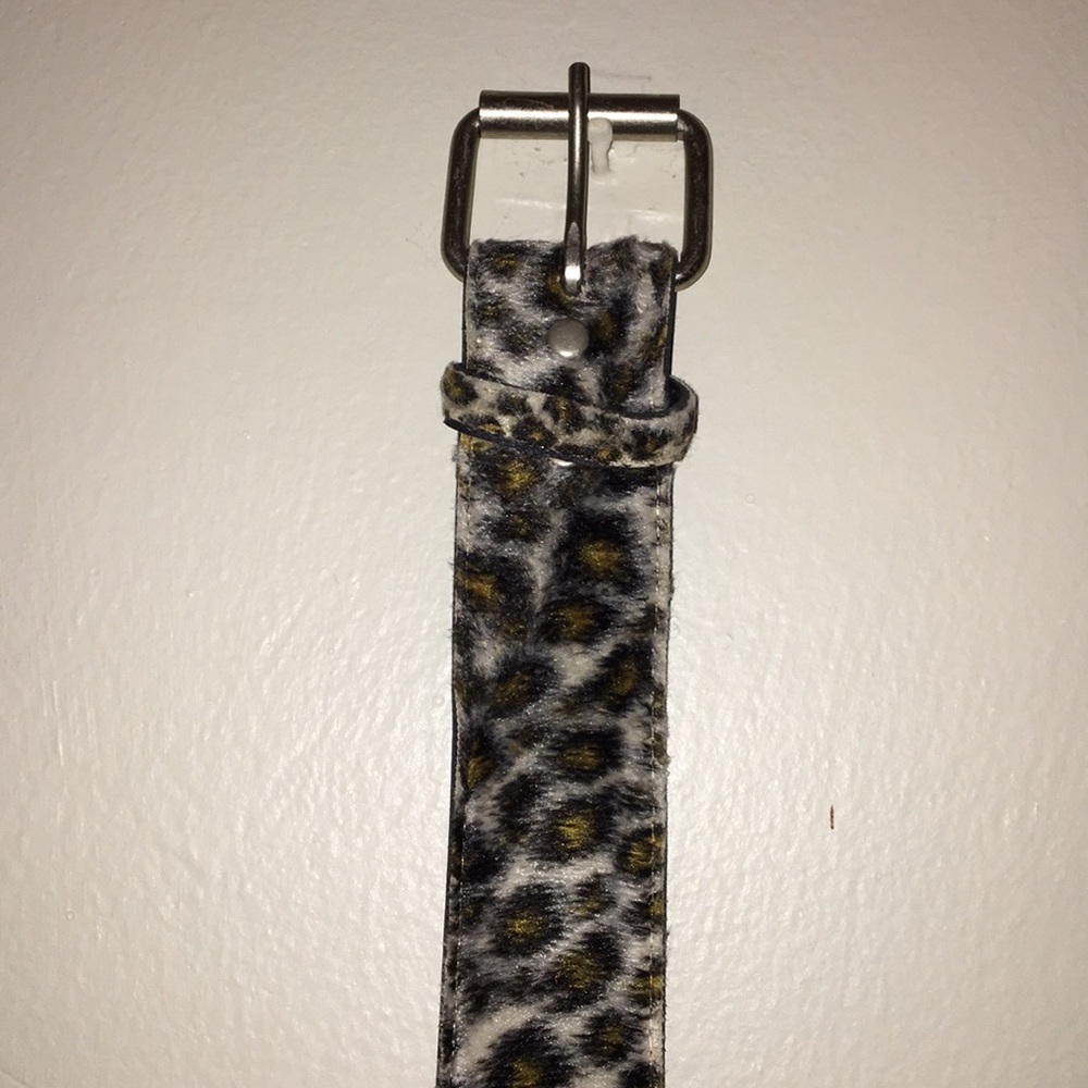 Animal fur print belt